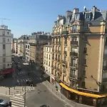 Chambre Pour 4 Chez Rihani Pres De La Tour Eiffel