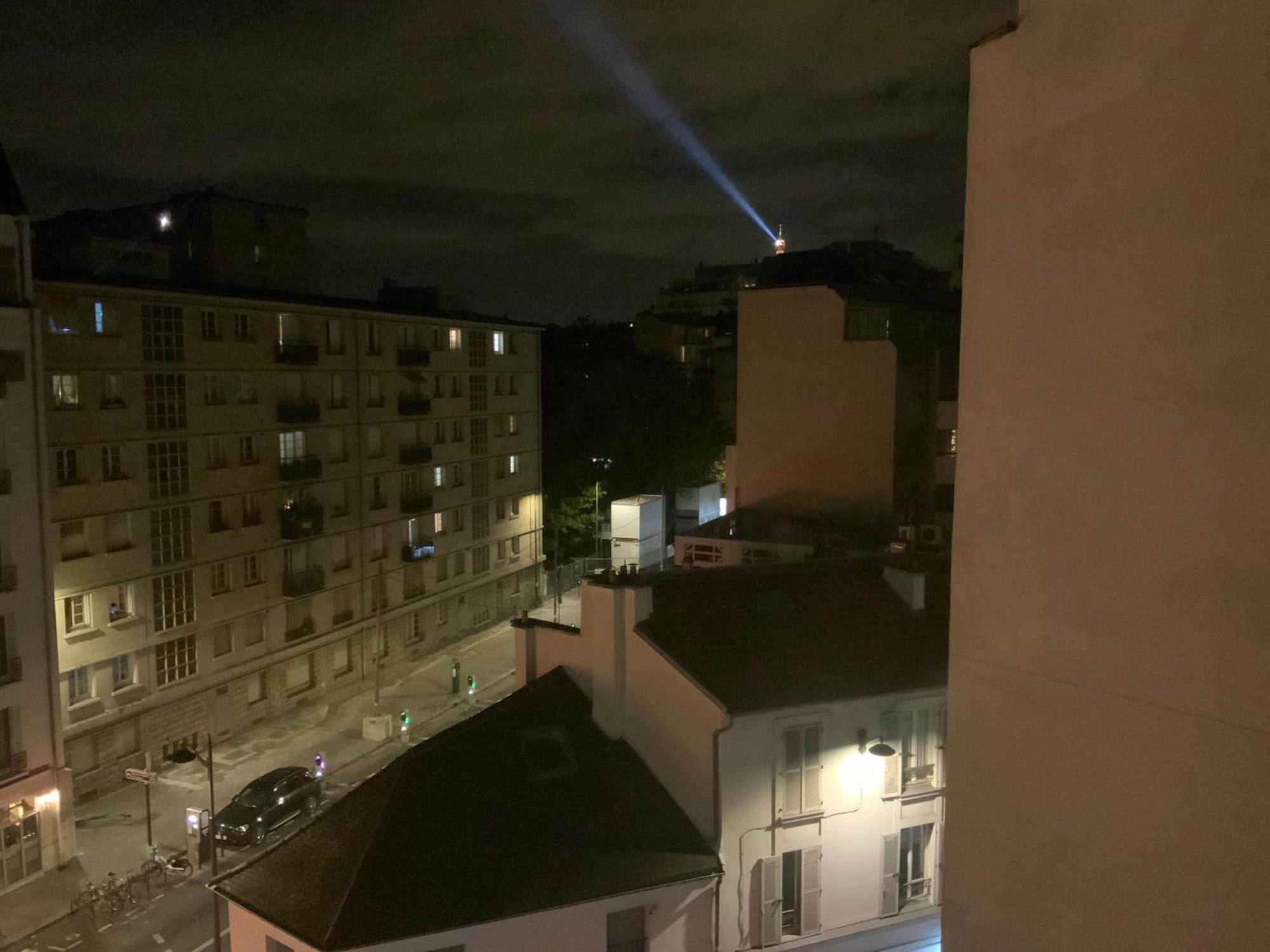 Pour 4 Chez Rihani Pres De La Tour Eiffel Paris