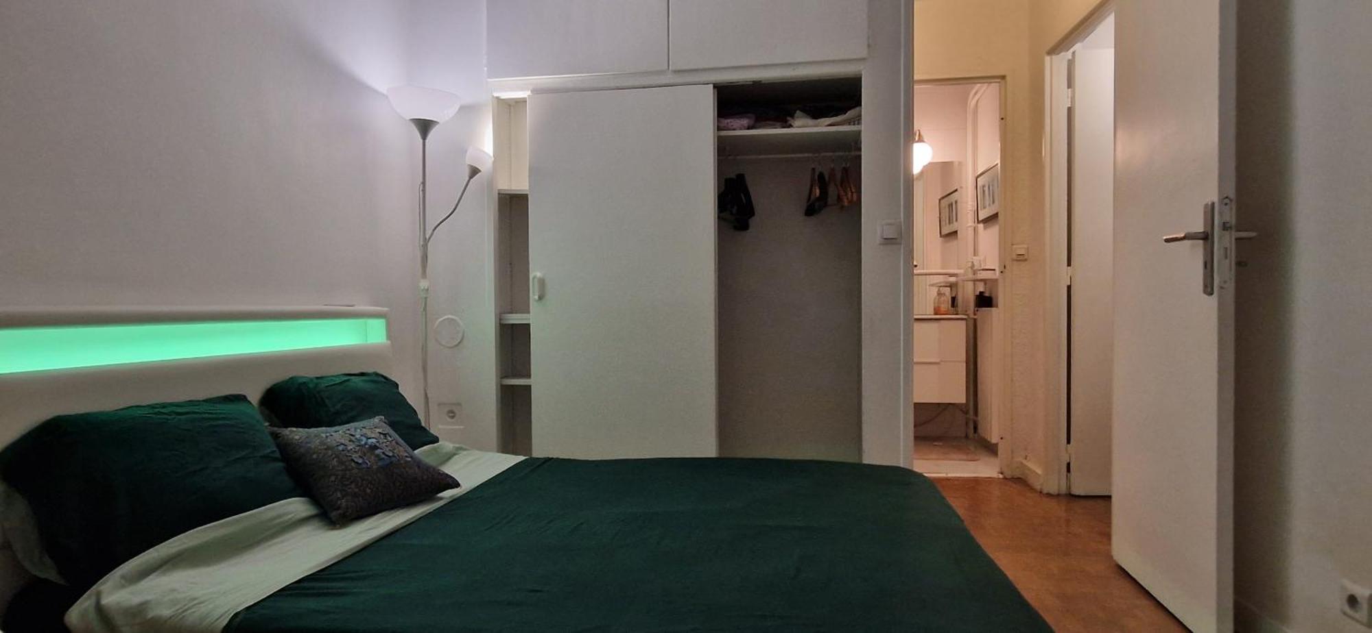 Pour 4 Chez Rihani Pres De La Tour Eiffel