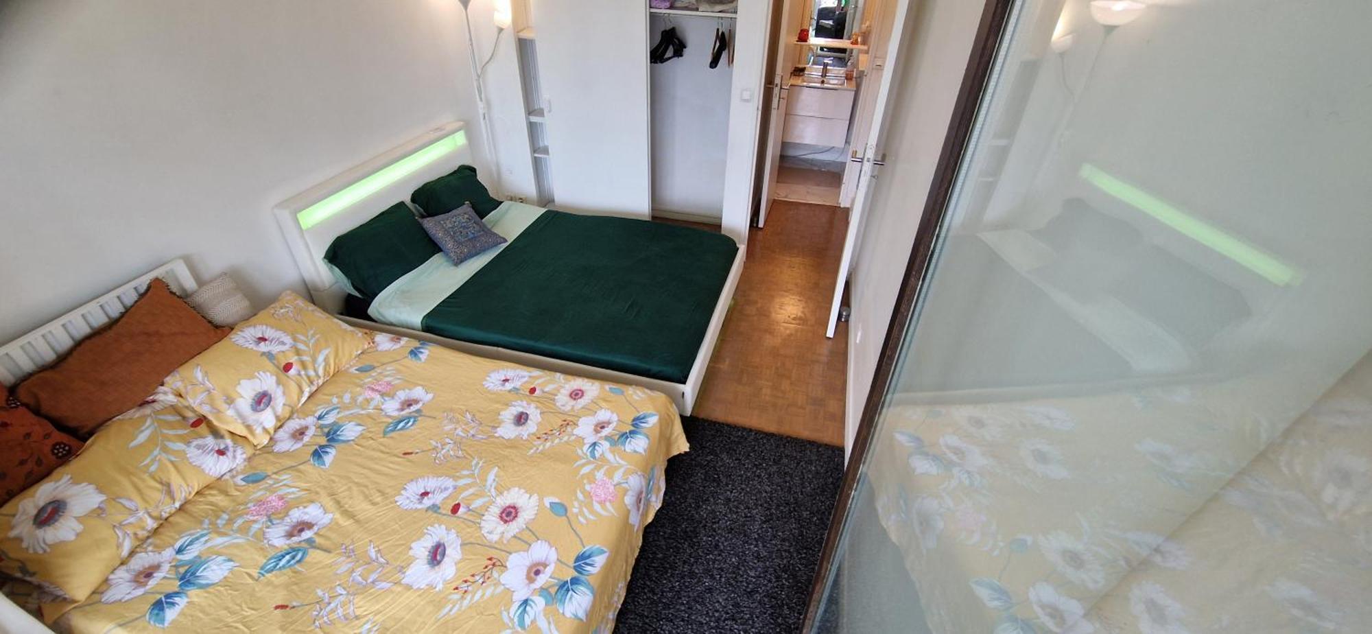 Pour 4 Chez Rihani Pres De La Tour Eiffel Paris